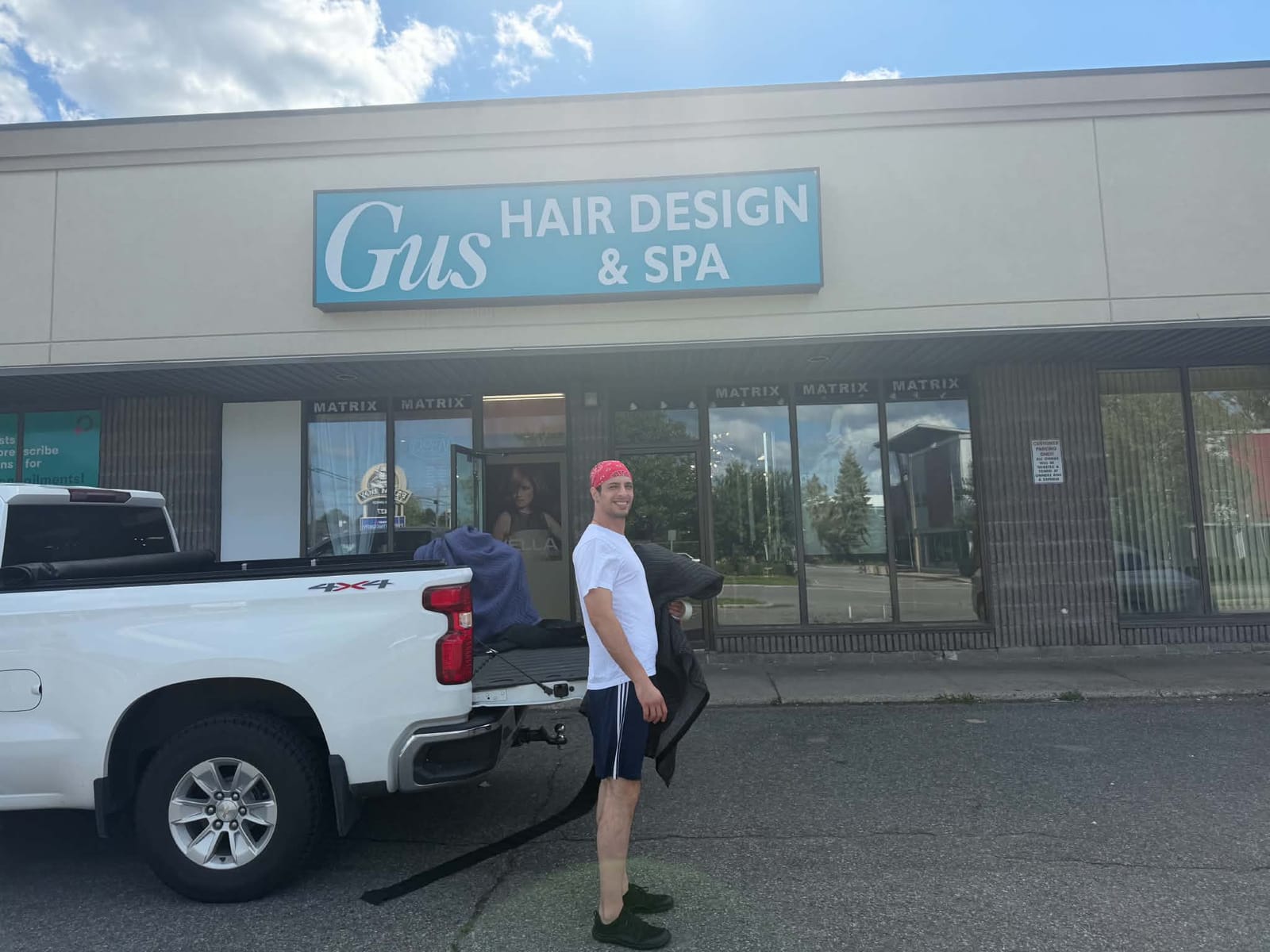 Ontario Muscle Movers on site at a salon